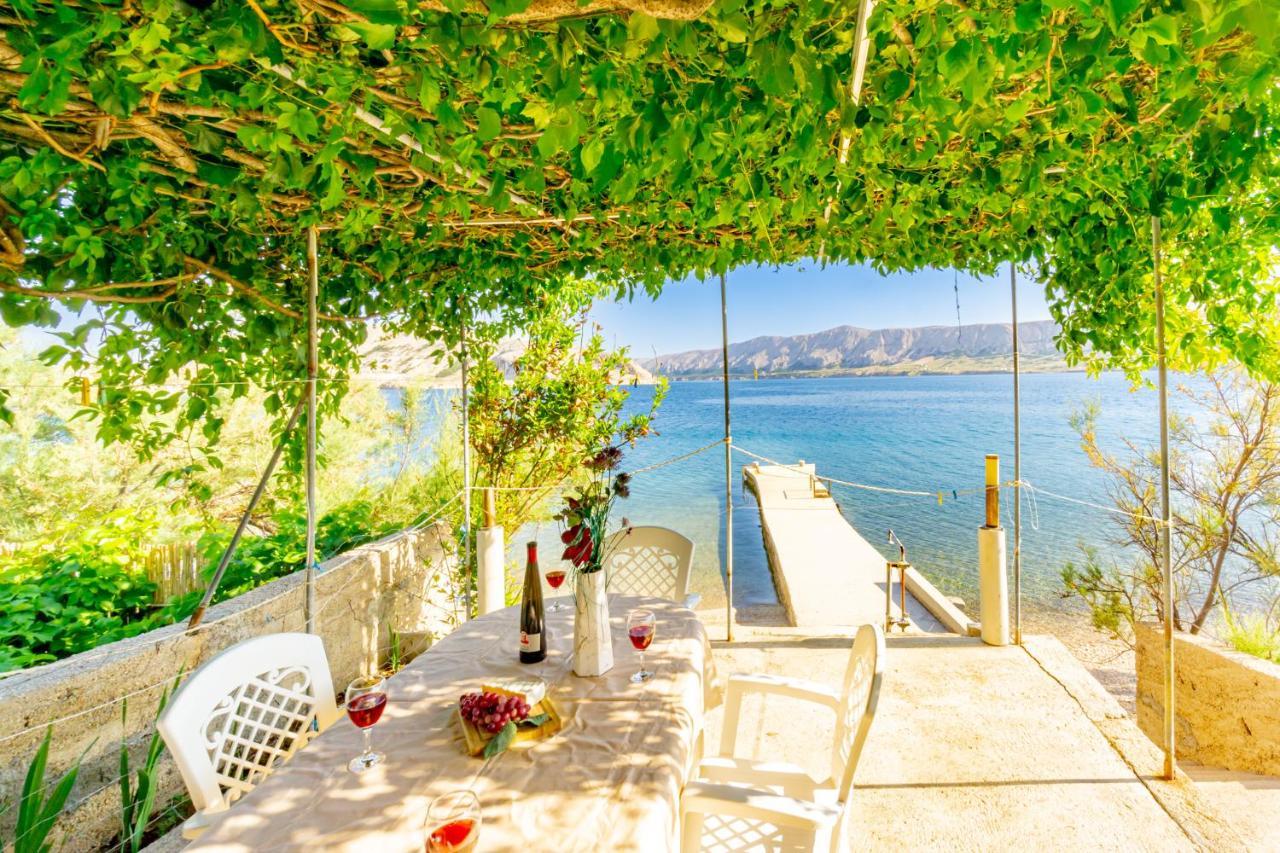 Bepic Quiet Location On A Beautiful Bay Apartment Metajna Luaran gambar