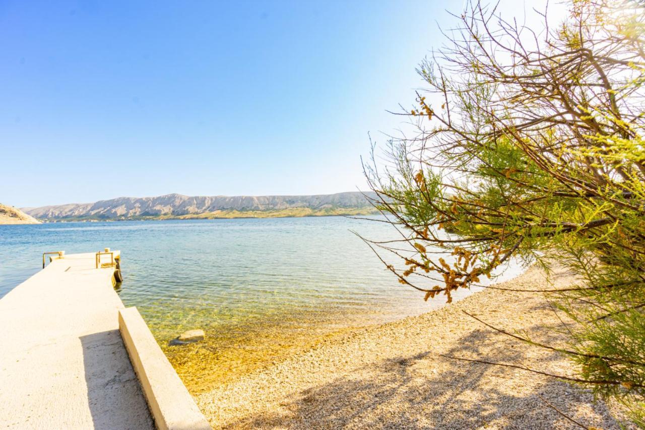 Bepic Quiet Location On A Beautiful Bay Apartment Metajna Luaran gambar