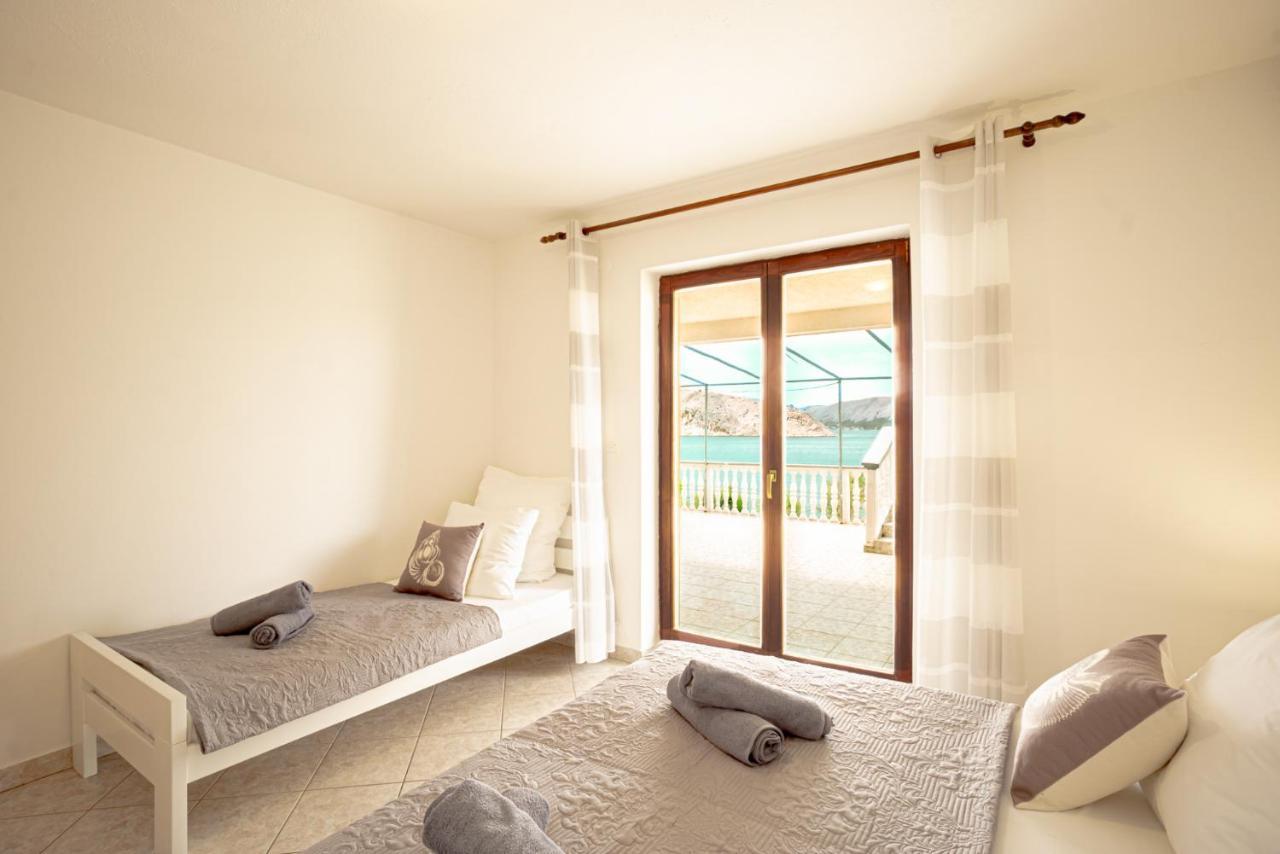 Bepic Quiet Location On A Beautiful Bay Apartment Metajna Luaran gambar