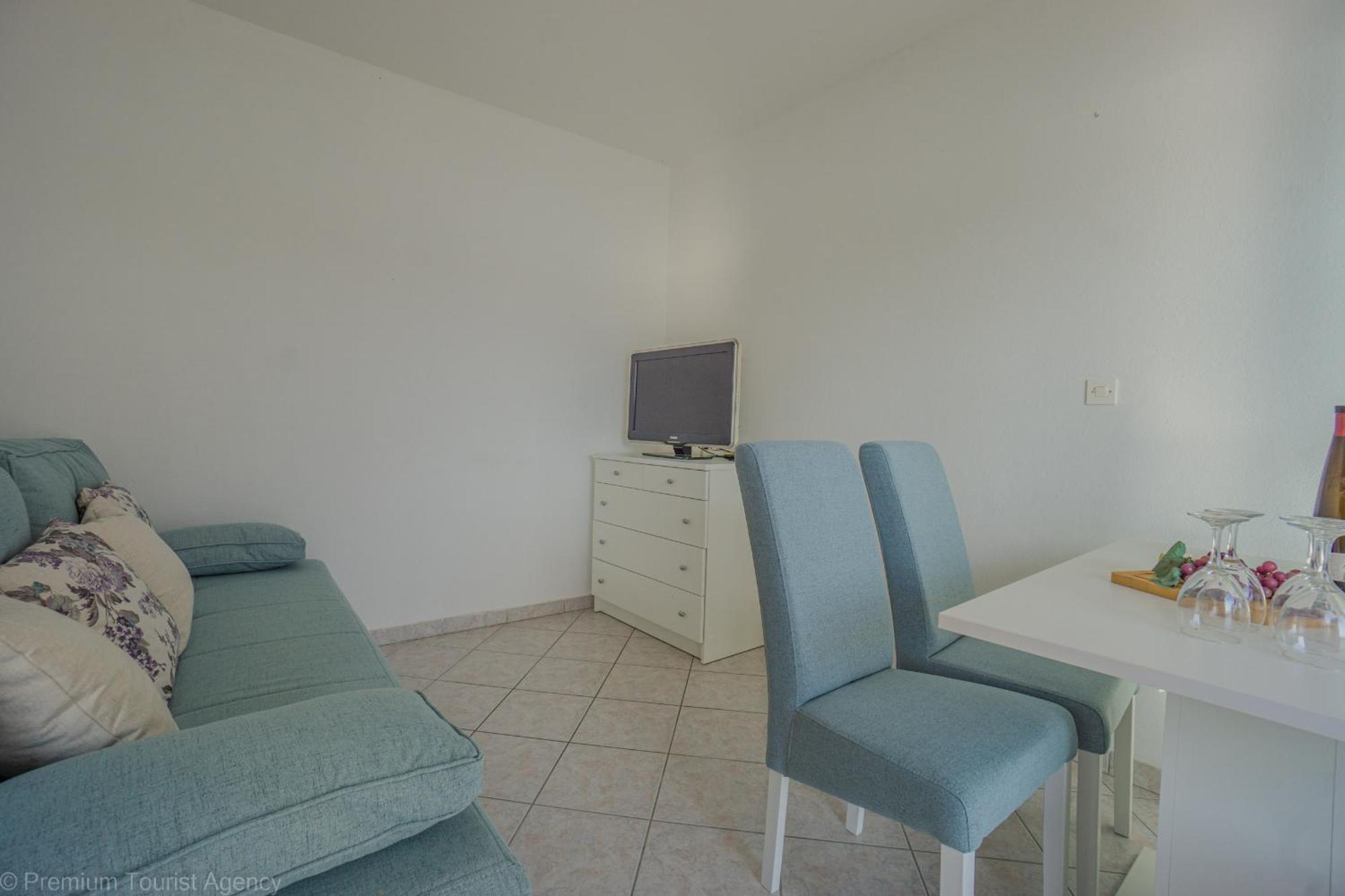 Bepic Quiet Location On A Beautiful Bay Apartment Metajna Luaran gambar